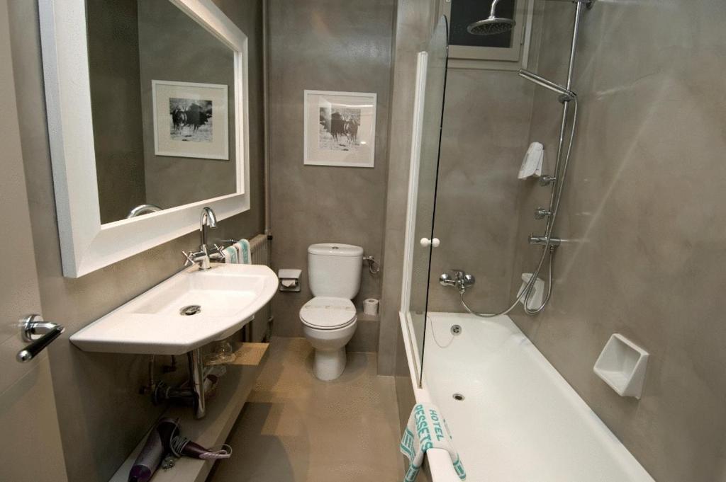 Double or Twin Room,65367598:JPEG